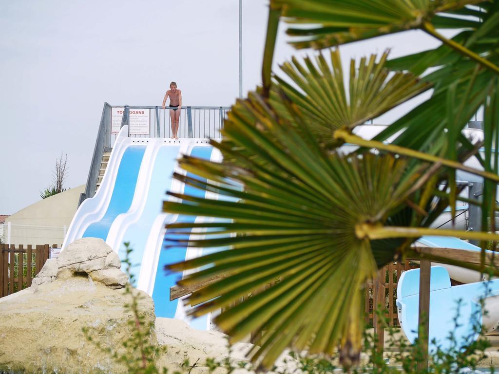 Hotellerie De Plein Air Belle Dune Berck Habitación foto